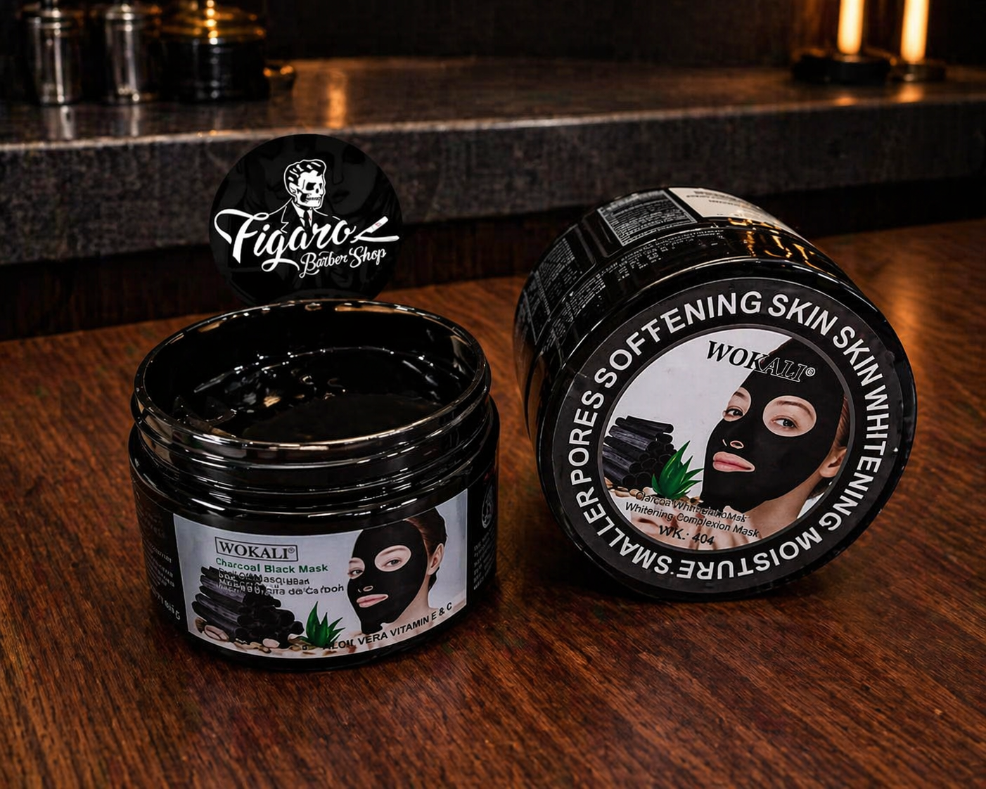mascarilla de puntos negros grande