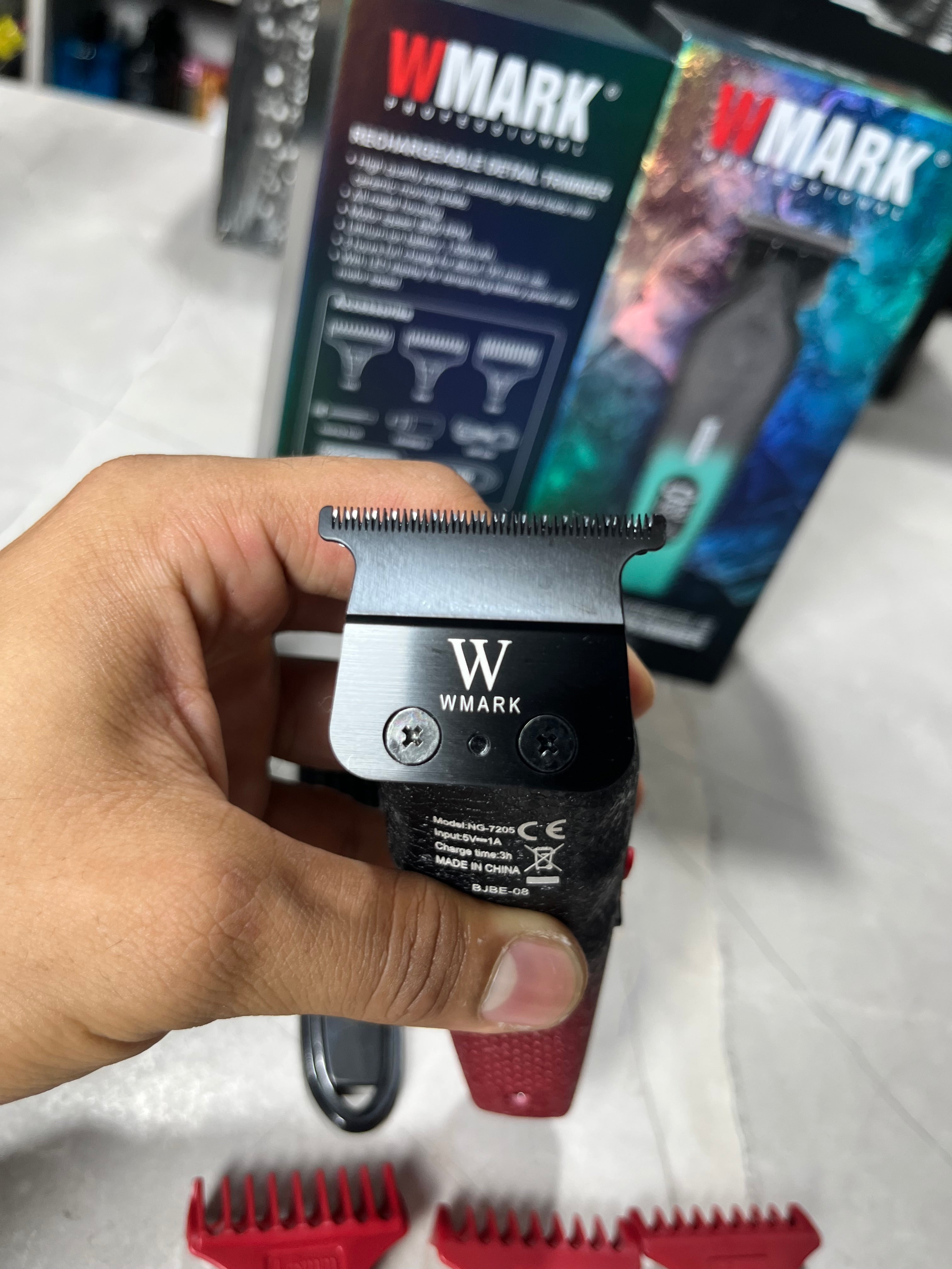 Patillera wmark 7205