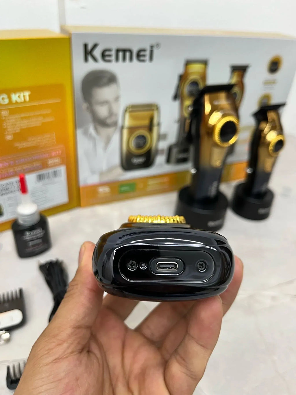 combo kemei 8557